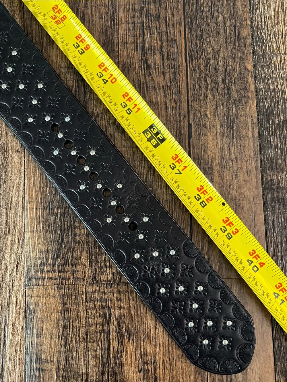 Lauren Ralph Lauren Embossed Leather Belt Studded Edgy Womens Size Medium Black